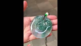 冰飘花半山水圆牌吊坠，意境感满满 #翡翠定制设计 #翡翠雕刻设计 #缅甸翡翠 #翡翠冰飘花 #翡翠吊坠 #天然翡翠 #玉佩 #翡翠 ##shorts
