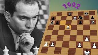 Mikhail Tal VS Jimenez Morales Francisco 1992 Résultat: 1-0Évènement: It (open) Lieu Sevilla (Spain)