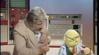 The Muppet Show: Muppet Labs - Robot Politician