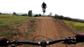 Stromlo mountain biking (Trebuchet trail follow cam) Stromlo MTB 1440p