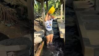 Salvadoreña que se respeta se baña donde sea  #elsalvadoresbello #elsalvadorimpresionante