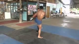 Buakaw hard training