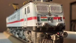 WAP7i  Ready to Run HO scale model by Pricision Model Works