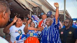 Bawumia, NPP Bigmen electric Ada with Crazy Crowd during campaign tour