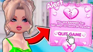 I Got My Girlfriend BANNED in Dress To Impress!
