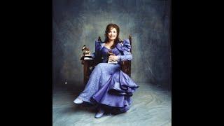 Watch Loretta Lynn Win A GRAMMY For Best Country Album In 2005 | Recording Academy Remembers