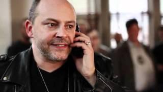 Bad Hostage Negotiator (with Rob Corddry)