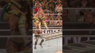 Rhea Ripley SMASHES Giulia!! #wwe #rhearipley #wrestling