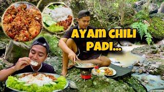 AYAM CHILI PADI MASAK DI DALAM HUTAN MUKBBANG DI SUNGAI BEBATUAN YANG INDAH‼️