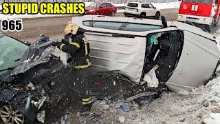 Stupid crashes 965 March 2025 car crash compilation