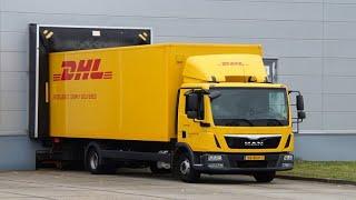 Truck driver fails backing up to the warehouse dock