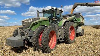 FENDT 1050 Tractor on Corn Harvest Grain Cart Work