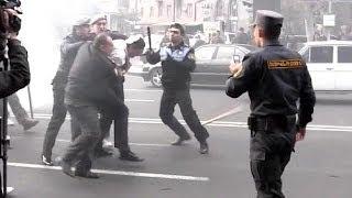 '20 detained' as Armenia police block anti-government march in Yerevan