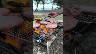 How to Cook Hamburgers on a Grill