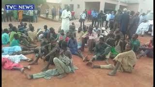 [WATCH] Security Operatives Rescue 187 Kidnap Victims In Zamfara