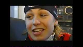 Magdalena Neuner schaut ihre WM-Rennen in Antholz 2007