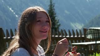 Ein Leben auf der Alm Zwischen Idylle und Realität.  A life on the alpine pasture