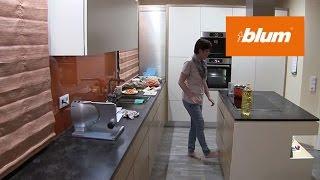 TIP-ON BLUMOTION for LEGRABOX in the daily kitchen work | Blum