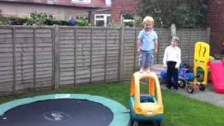 magic trampoline maxpeekie