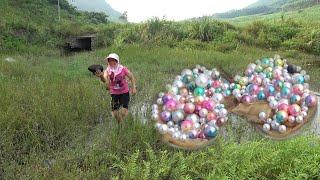 Pearl hunter/I found precious golden pearls in the wild marshland