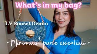 What's in my bag?  Minimalist purse essentials!