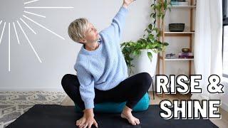 Energising Morning Prenatal Yoga | Yoga for all trimesters