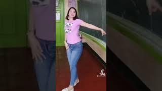 a teacher dances well