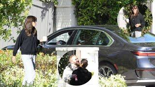 Jennifer Garner looked very in Ben Affleck's garden after have fueled rumors of a possible reunion.