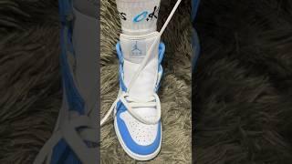 How to perfectly laces Jordan 1 *BEST WAY*