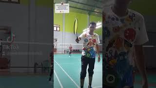 backhand di clear aja