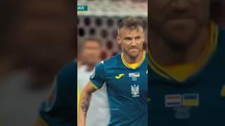 Power kick from Yarmolenko 