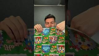 POV: ERES UN REGALO Y TE ENVUELVO #asmr de Navidad #shorts #asmrvideo