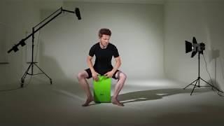 Gijs Van Straalen demonstrates the 3d Cajon