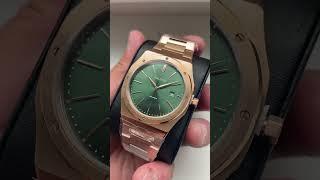 Men Valuchi watches Date Master Gold Green