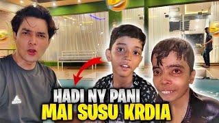 Owais Jeeva Ny Pool Mai Thook Phek Diya | Bacha Party | Salman Saif