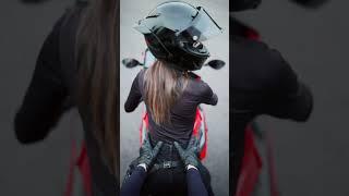 руками держаться нужно за бакна спортивном мотоцикле #мотоТаня #motoTanya moto girl bike girl ride