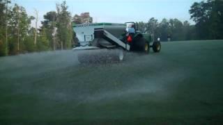 Dakota 440 Turf Tender Topdressing Fairway at The Bear Trace at Harrison Bay