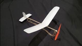 They called this cheap rubber powered airplane "Good Boy". Is it any good?