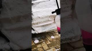 Very thick snow foam