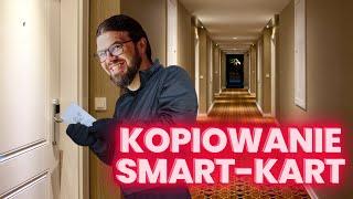 Bekdur w hotelowych kartach-kluczach!