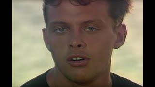 Luis Miguel - "Tengo Todo Excepto A Ti" (Video Oficial)