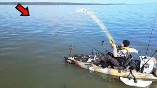 Insane Kayak Fishing in Shallow Water!!