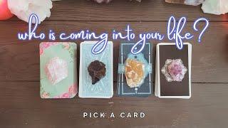 ..:: Who is coming into your life? ::.. pick a card ..:: tarot reading ::..