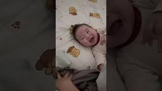 (D+205) 아침부터 기분이 좋은 해쪼리 #6개월아기 #귀여운아기 #용띠아기 #육아기록 #육아일상