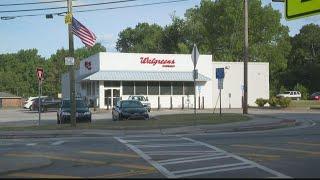 1-year-old dies after being left in hot car outside Walgreens, sheriff says