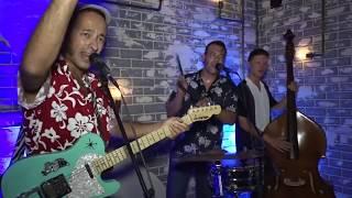Johnny Rumble & The Law 4000 - Runaround Sue