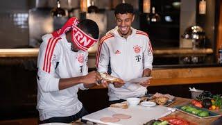 Gravenberch & Mazraoui bei der Blind Cooking Challenge