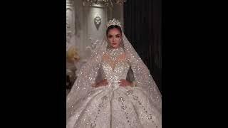 Wanna see some luxury wedding dress by Amanda Novias