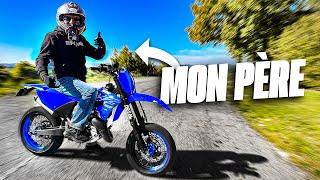 MON PÈRE ESSAYE MA MOTO ! (125 YZ, il est choqué !)