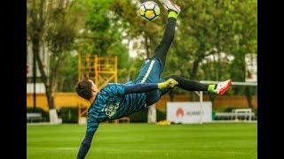 Agustín Marchesín se tira chilena a lo Cristiano Ronaldo en el entrenamiento del América